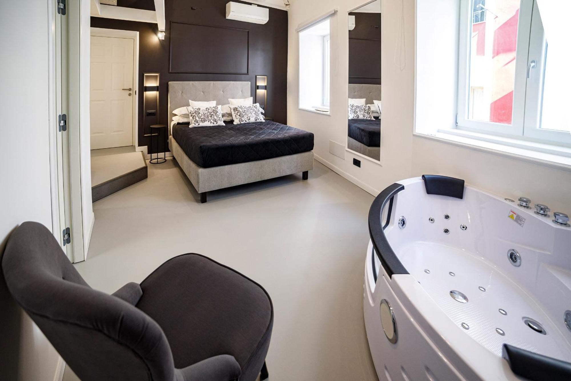 Corsovittorio87Suite 칼리아리 외부 사진